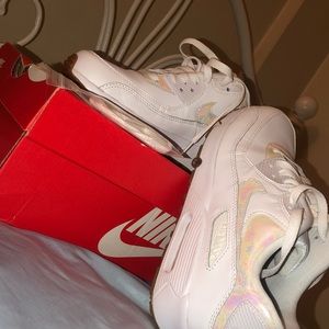 Air max iridescent